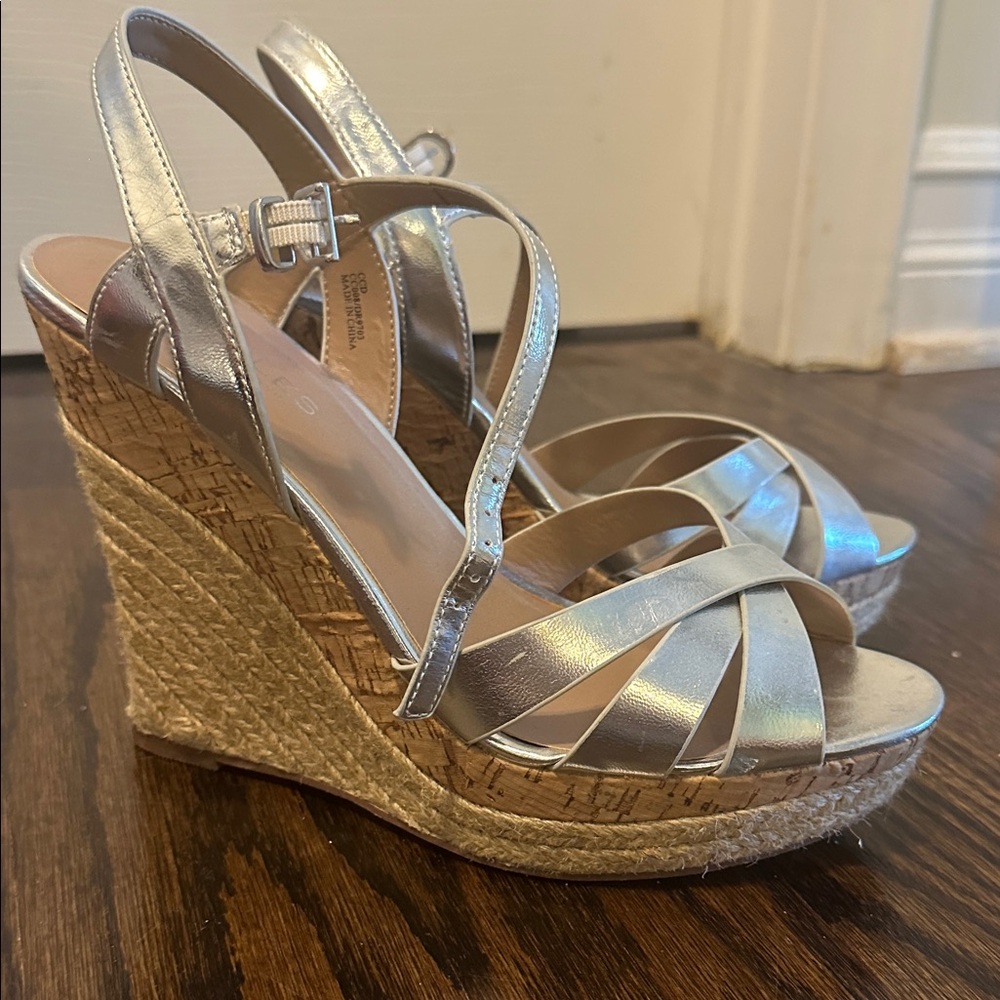 Charles David Silver Strappy Wedge Sandals size 8